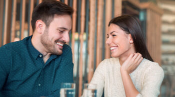 Come sedurre un uomo con il linguaggio del corpo