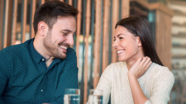 Come sedurre un uomo con il linguaggio del corpo
