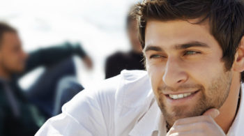 Come si Comportano gli Uomini Single da Poco