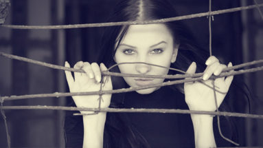 Ama il tuo partner, senza fare dell’amore una prigione