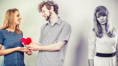 Il tuo Uomo Sembra Essere Innamorato della sua Ex?