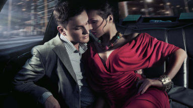 Come Attirare l'Attenzione di un Uomo