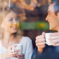 Come chiedere a un uomo di uscire senza sembrare appiccicosa
