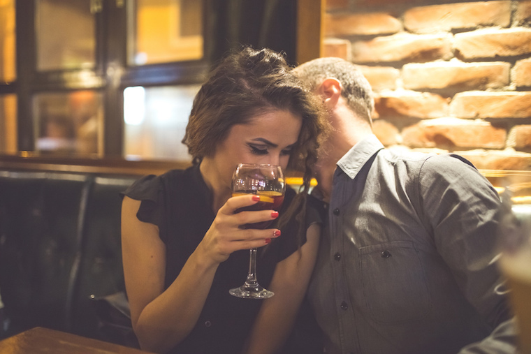 Perché le donne sono attratte dagli uomini stronzi