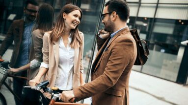 Come tenere gli occhi dell’uomo che desideri su di te e solo su di te