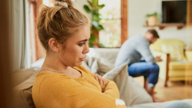 Lasciare andare l'uomo amato o provare a riconquistarlo