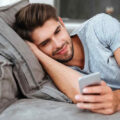 Come farti inseguire da un uomo emotivamente non disponibile