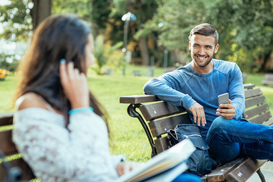 Come conoscere un uomo nella vita reale