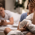 Cosa fare se sei stanca di chiedere attenzione da un uomo