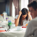 5 situazioni in cui devi allontanarti da un uomo