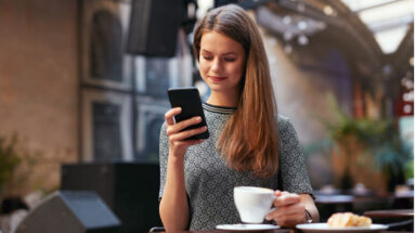 Lui è online, ma non risponde ai tuoi messaggi: Ecco perché