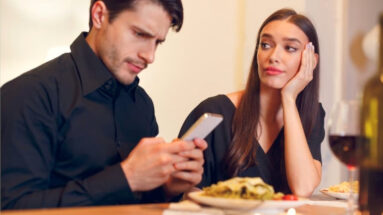 Lui ti ignora? Smetti di accontentarti di meno di quanto meriti!