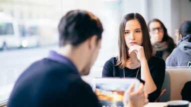 Perché dovresti ignorarlo per attrarlo di nuovo