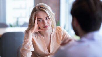 5 motivi per cui è pericoloso rimanere in una relazione piena di incertezze