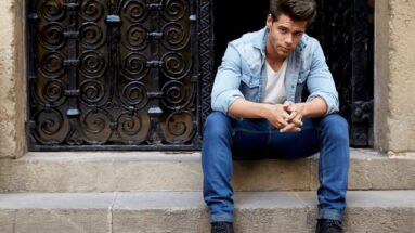 Perché lui non vuole impegnarsi