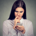 Perché un uomo non risponde ai messaggi?