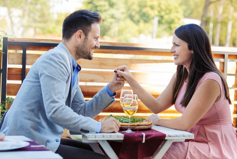 Come si comporta un uomo che ti desidera