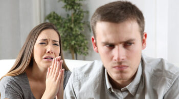 Perché essere troppo disponibile distrugge l’attrazione