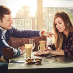 Segnali che la paura del rifiuto sta controllando la tua vita sentimentale